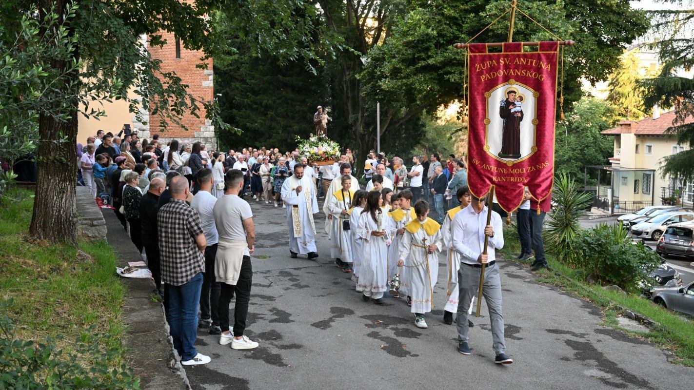 13. lipnja svečano proslavljen župni blagdan sv. Antuna Padovanskog